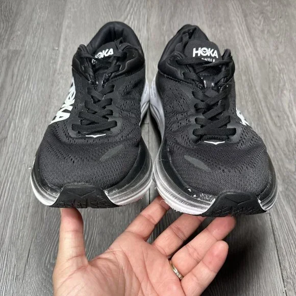 Hoka One One Mens Bondi 8 1123202 BWHT Black Running Shoes Sneakers Size 8.5 D